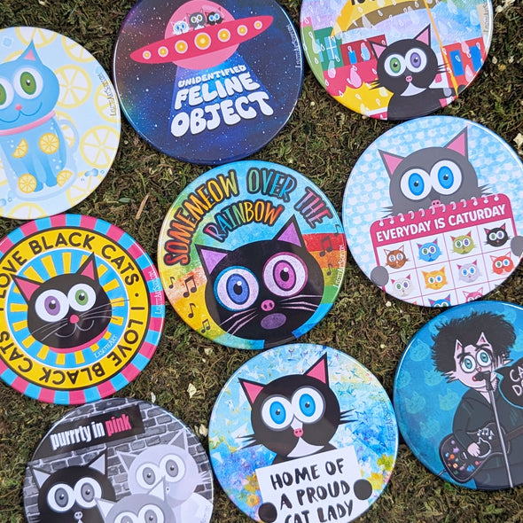 "Unidentified Feline Object" UFO Cats Fridge Magnet, Large Round Decorative Magnet