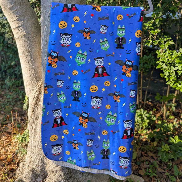 "Halloween Cats" Poly Sherpa Throw Blanket