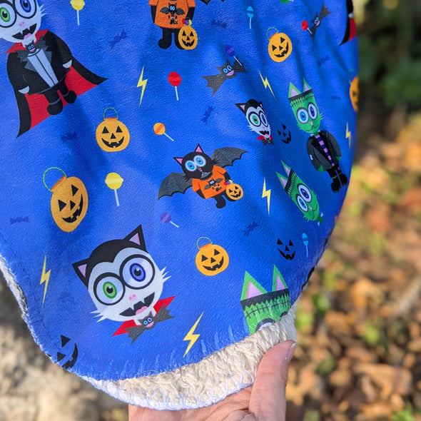 "Halloween Cats" Poly Sherpa Throw Blanket