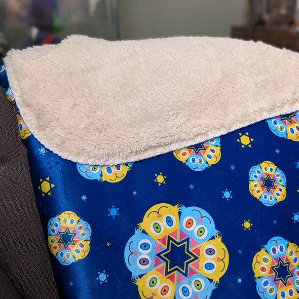 "Magen David Kitties" Poly Sherpa Throw Blanket