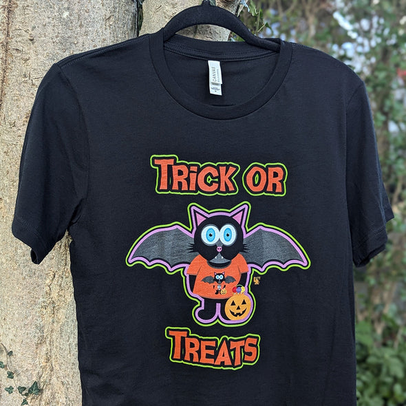 "TRICK OR TREATS" Halloween Bat Cat Unisex T-Shirt