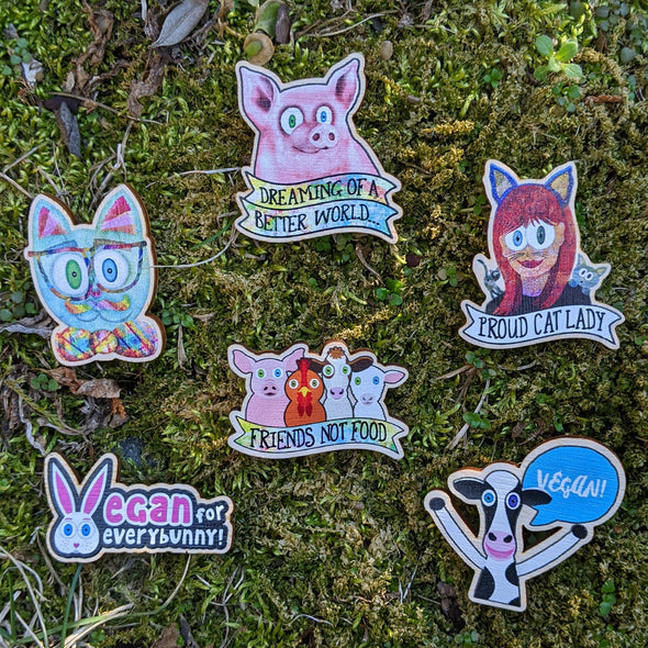 "Friends Not Food" Printed Wood Vegan Animals Pin
